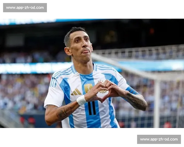 迪马利亚回应博卡球迷争议:理解嘘声,感激热情 迪马利亚回应博卡球迷争议:理解嘘声,感激热情