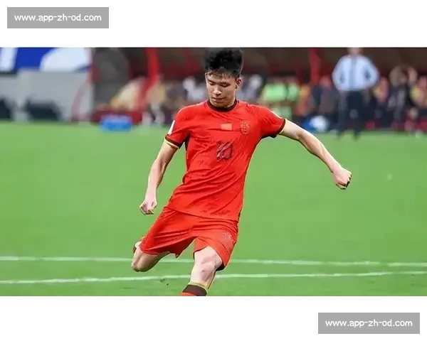 尴尬！前国脚之子留洋三年 0 球 0 助攻，回国无人问津转行娱乐圈